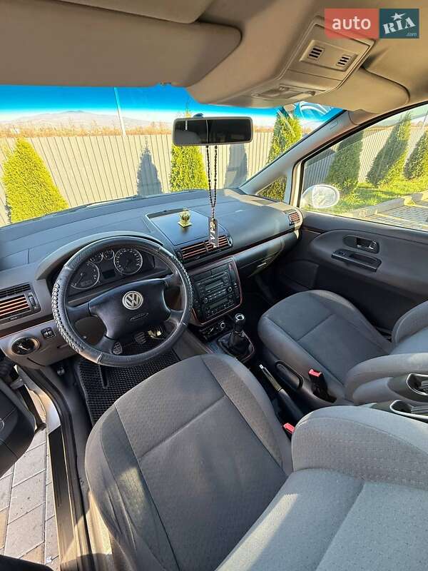 Минивэн Volkswagen Sharan 2009 в Иршаве