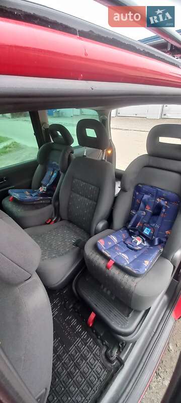 Минивэн Volkswagen Sharan 2001 в Хмельницком