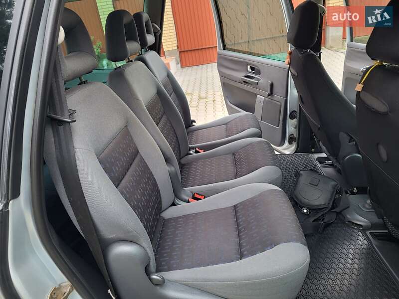 Мінівен Volkswagen Sharan 2004 в Хмельницькому