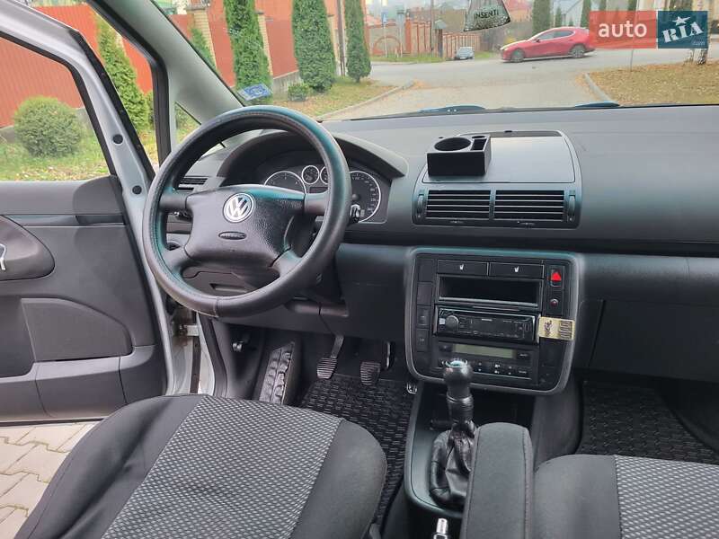 Мінівен Volkswagen Sharan 2004 в Хмельницькому