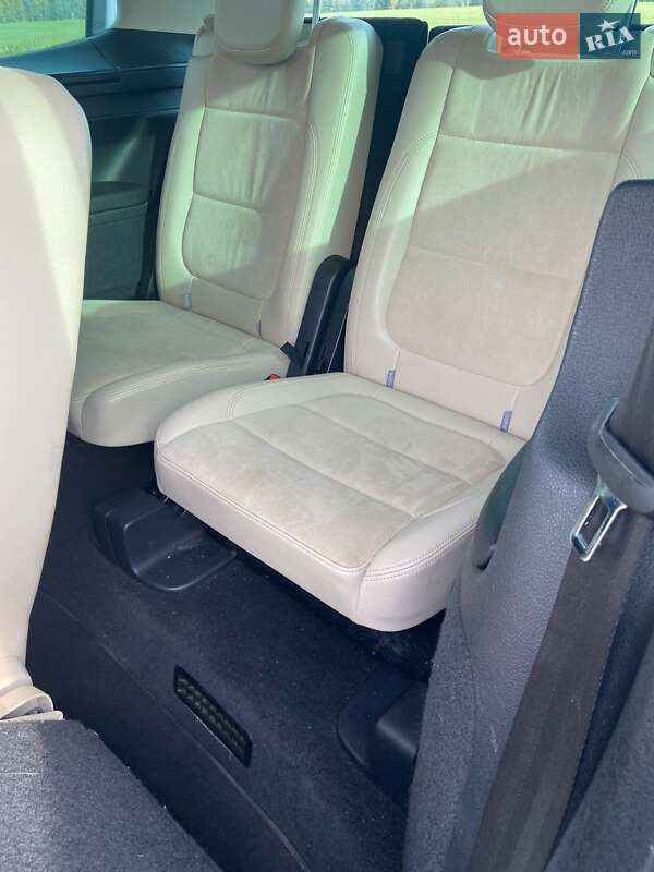 Минивэн Volkswagen Sharan 2012 в Хусте