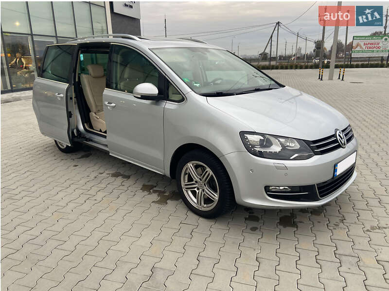 Минивэн Volkswagen Sharan 2012 в Хусте
