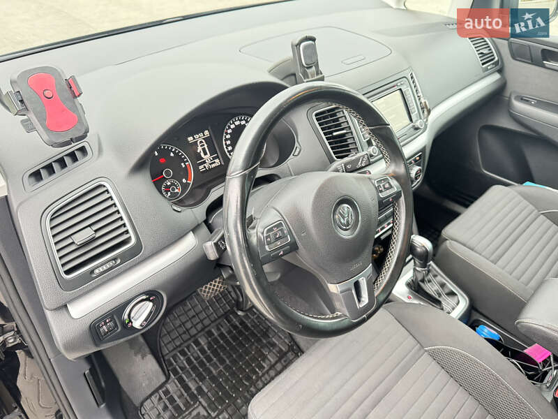 Минивэн Volkswagen Sharan 2015 в Горохове фото 30 Минивэн Volkswagen Sharan 2015 в Горохове