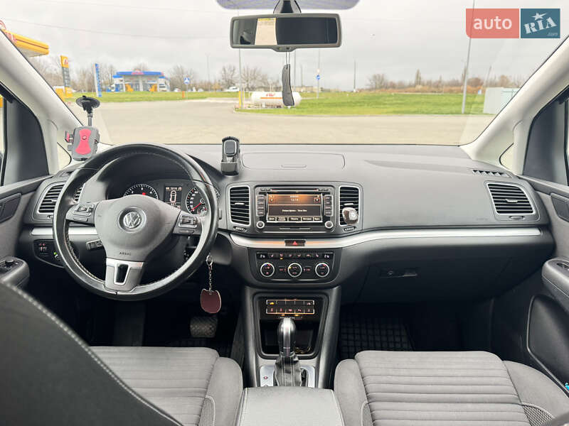 Минивэн Volkswagen Sharan 2015 в Горохове фото 37 Минивэн Volkswagen Sharan 2015 в Горохове