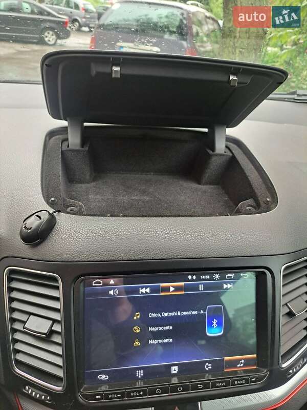 Минивэн Volkswagen Sharan 2011 в Литине