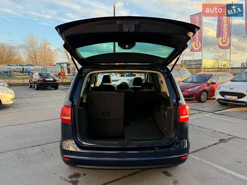Минивэн Volkswagen Sharan 2015 в Киеве