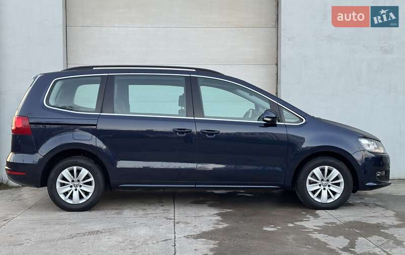 Минивэн Volkswagen Sharan 2015 в Сарнах