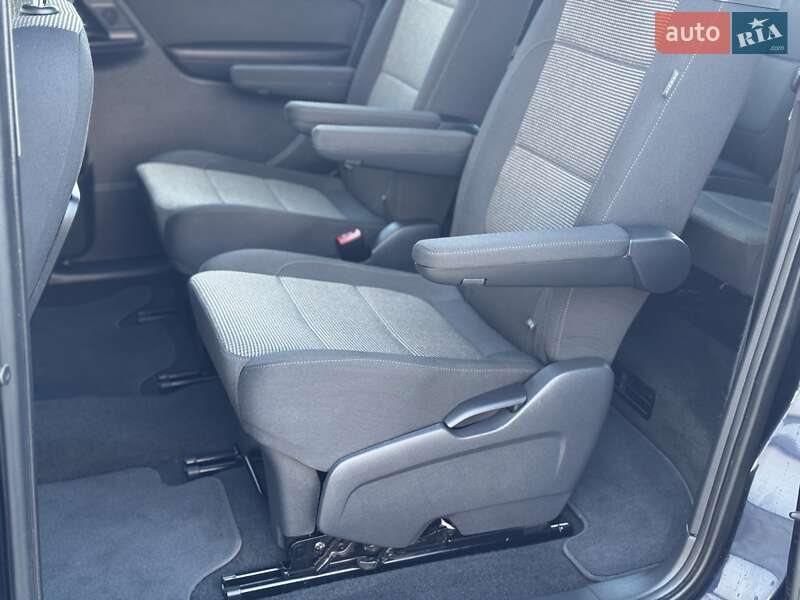 Минивэн Volkswagen Sharan 2015 в Сарнах