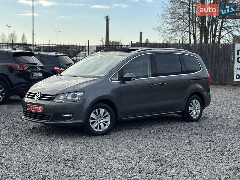 Минивэн Volkswagen Sharan 2015 в Сарнах