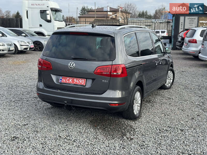 Минивэн Volkswagen Sharan 2015 в Сарнах