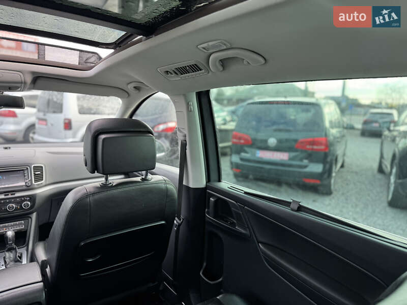 Минивэн Volkswagen Sharan 2015 в Сарнах