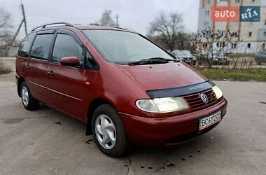 Мінівен Volkswagen Sharan 1999 в Охтирці