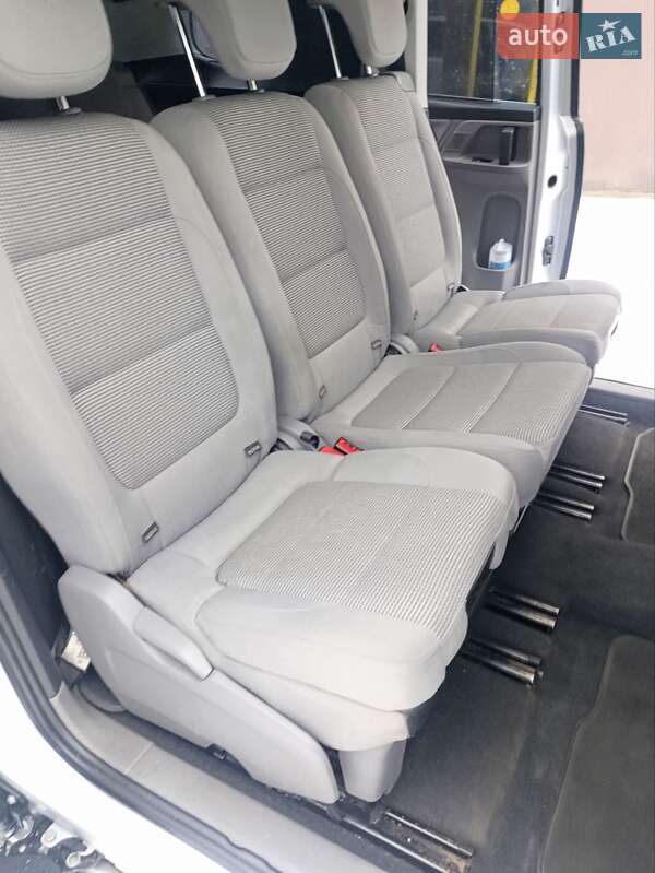 Минивэн Volkswagen Sharan 2010 в Горохове