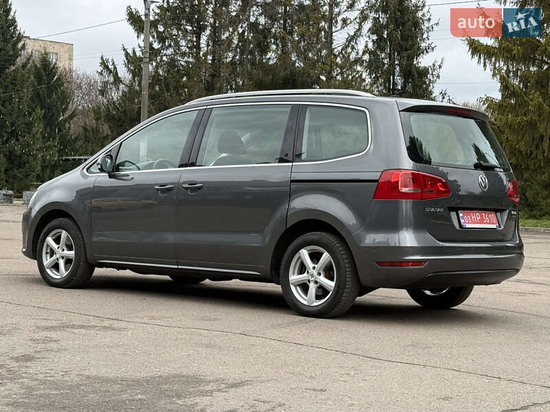 Минивэн Volkswagen Sharan 2012 в Ровно