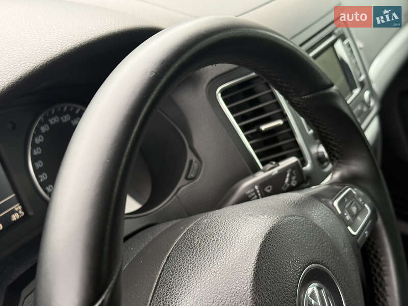 Минивэн Volkswagen Sharan 2012 в Ровно