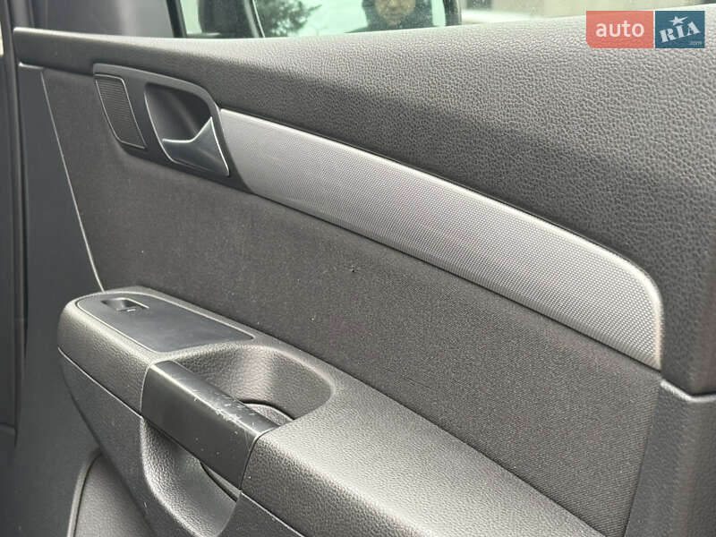 Минивэн Volkswagen Sharan 2012 в Ровно