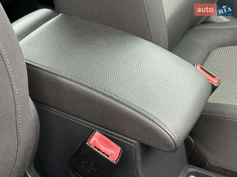 Минивэн Volkswagen Sharan 2012 в Ровно