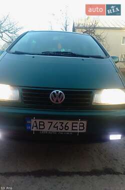 Мінівен Volkswagen Sharan 1998 в Волочиську