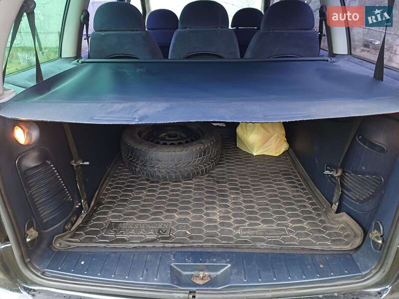 Минивэн Volkswagen Sharan 1998 в Киеве