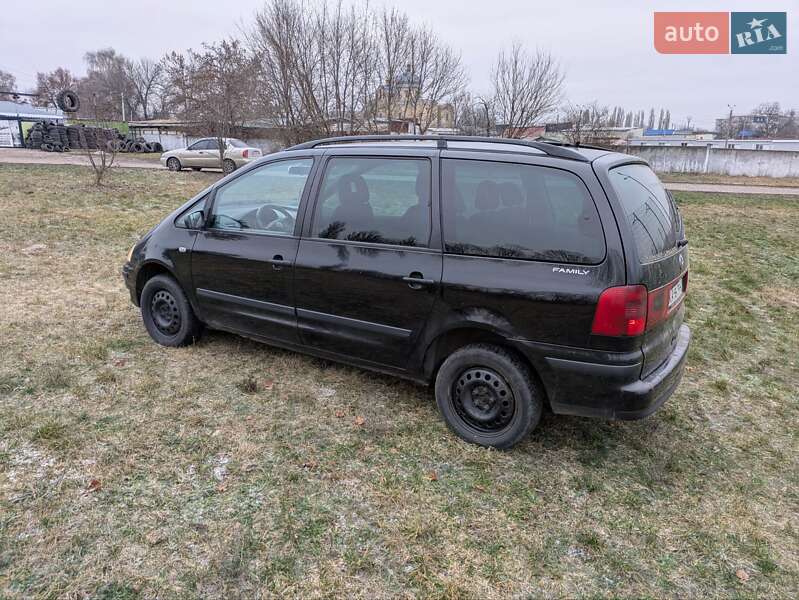 Минивэн Volkswagen Sharan 2003 в Барышевке фото Минивэн Volkswagen Sharan 2003 в Барышевке