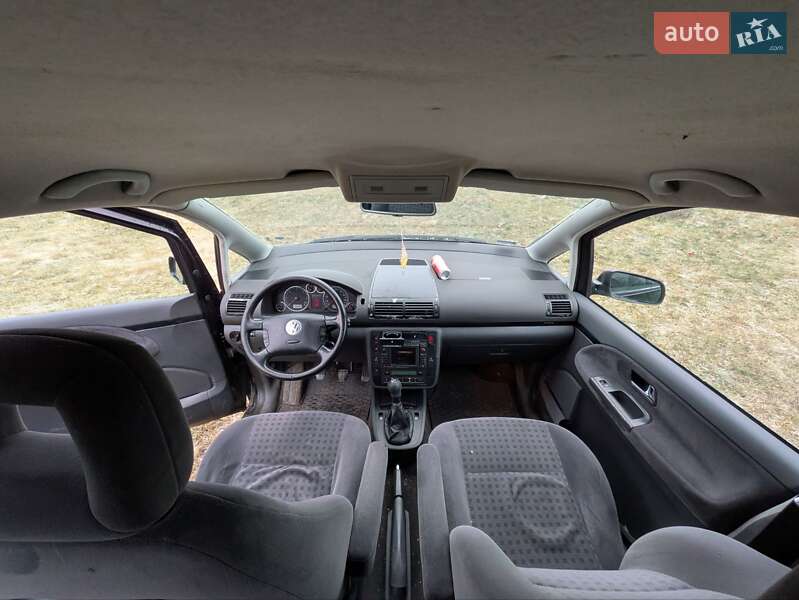 Минивэн Volkswagen Sharan 2003 в Барышевке фото 2 Минивэн Volkswagen Sharan 2003 в Барышевке