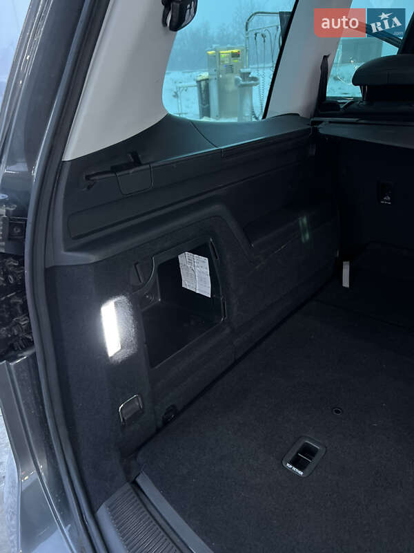 Минивэн Volkswagen Sharan 2020 в Черновцах