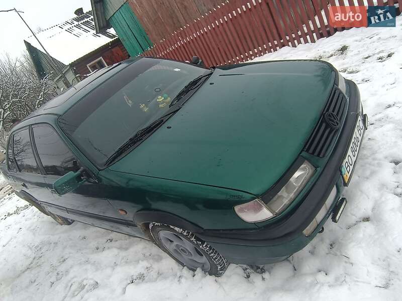 Минивэн Volkswagen Sharan 1995 в Сторожинце