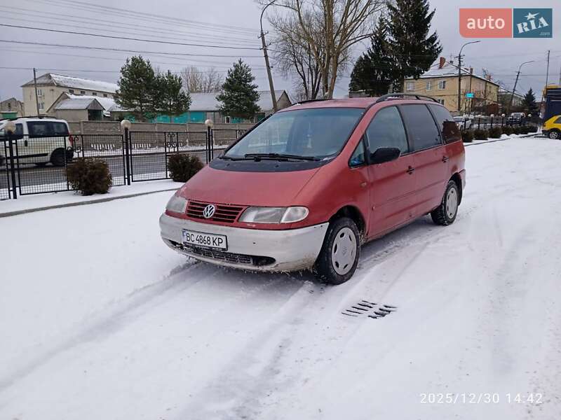 Минивэн Volkswagen Sharan 1996 в Львове