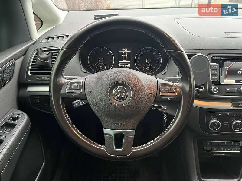 Мінівен Volkswagen Sharan 2014 в Києві