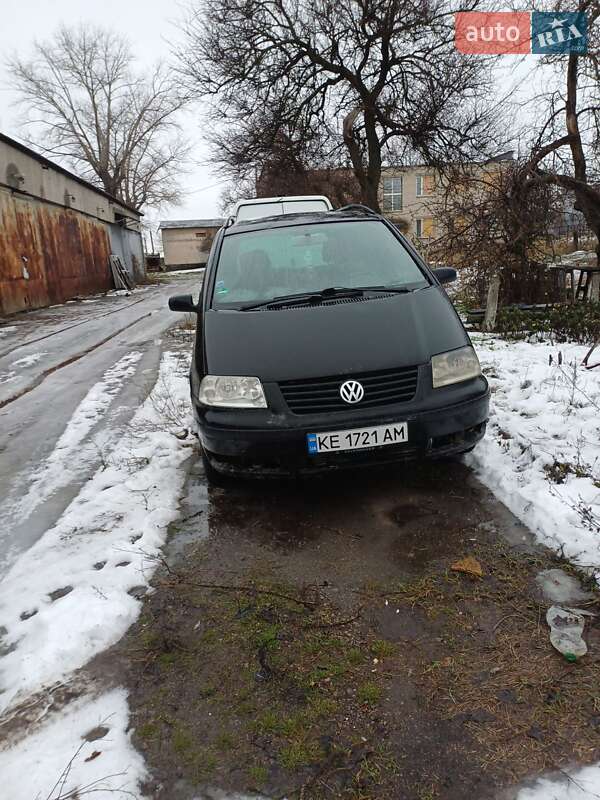 Мінівен Volkswagen Sharan 2000 в Запоріжжі