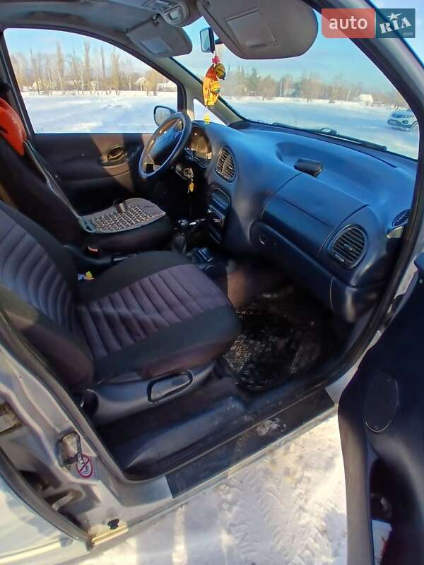 Минивэн Volkswagen Sharan 1997 в Сновске