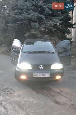 Мінівен Volkswagen Sharan 1998 в Кривому Розі