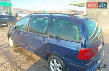 Минивэн Volkswagen Sharan 2001 в Нововолынске