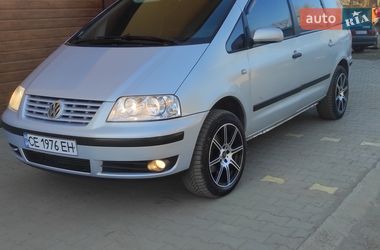 Мінівен Volkswagen Sharan 2001 в Чернівцях