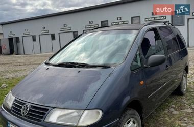 Минивэн Volkswagen Sharan 1997 в Бедевле