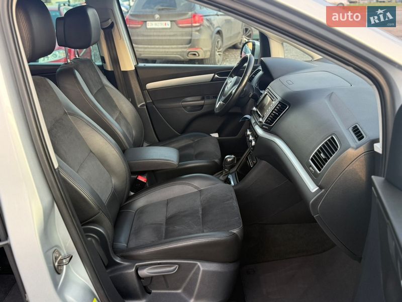 Минивэн Volkswagen Sharan 2014 в Ровно