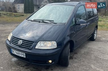 Минивэн Volkswagen Sharan 2003 в Рудки