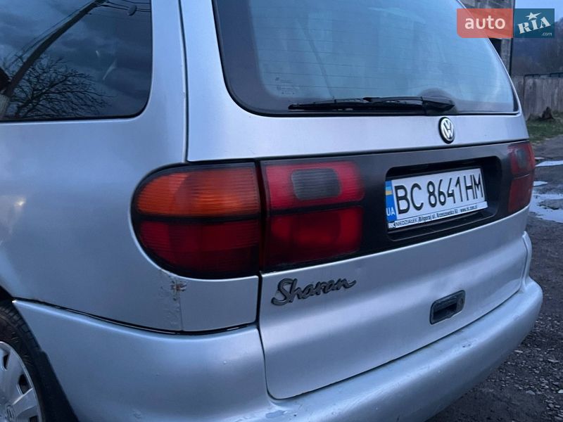 Минивэн Volkswagen Sharan 1997 в Жовкве