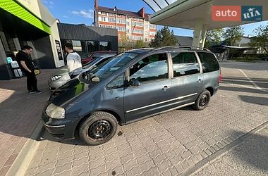 Минивэн Volkswagen Sharan 2004 в Чорткове