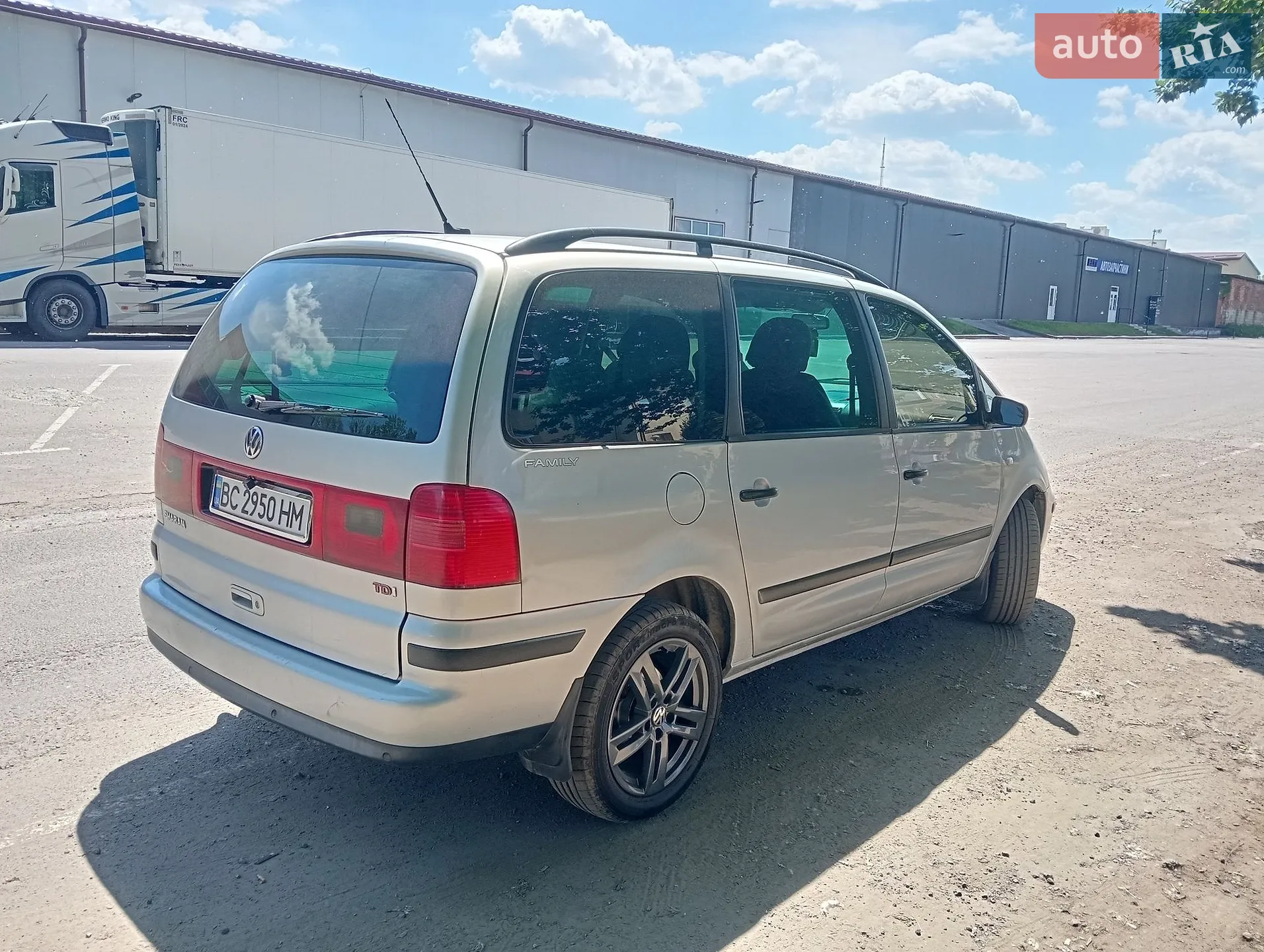 Volkswagen Sharan 2003 VIN WVWZZZ7MZ4V010620 фото оголошення 3 з 30