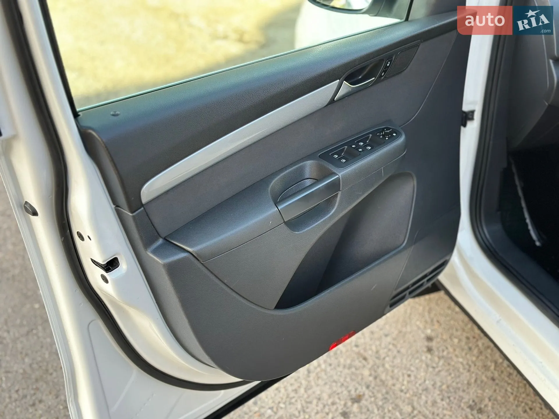 2011 Volkswagen Sharan - мініатюра 32