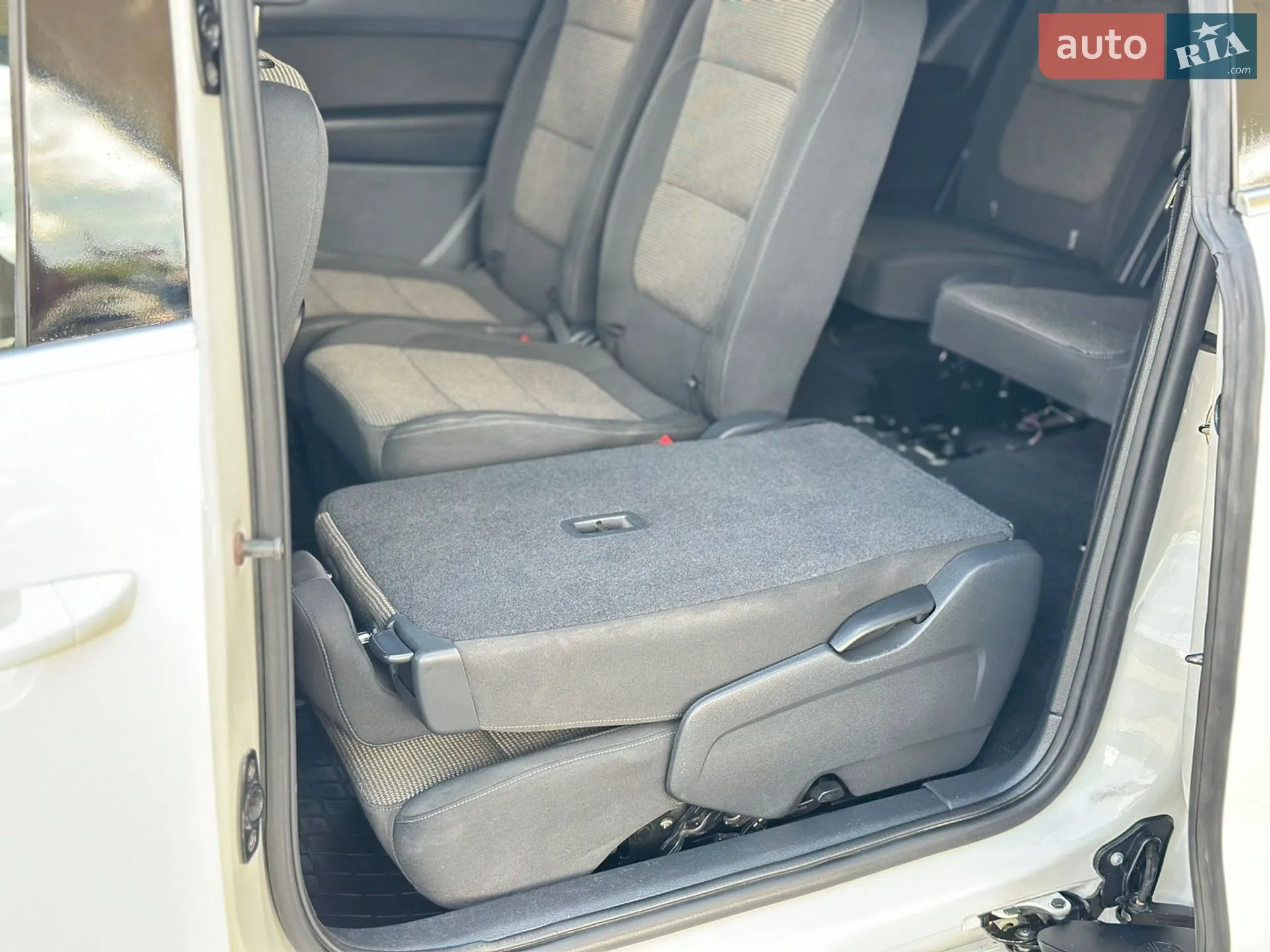 2011 Volkswagen Sharan - мініатюра 37
