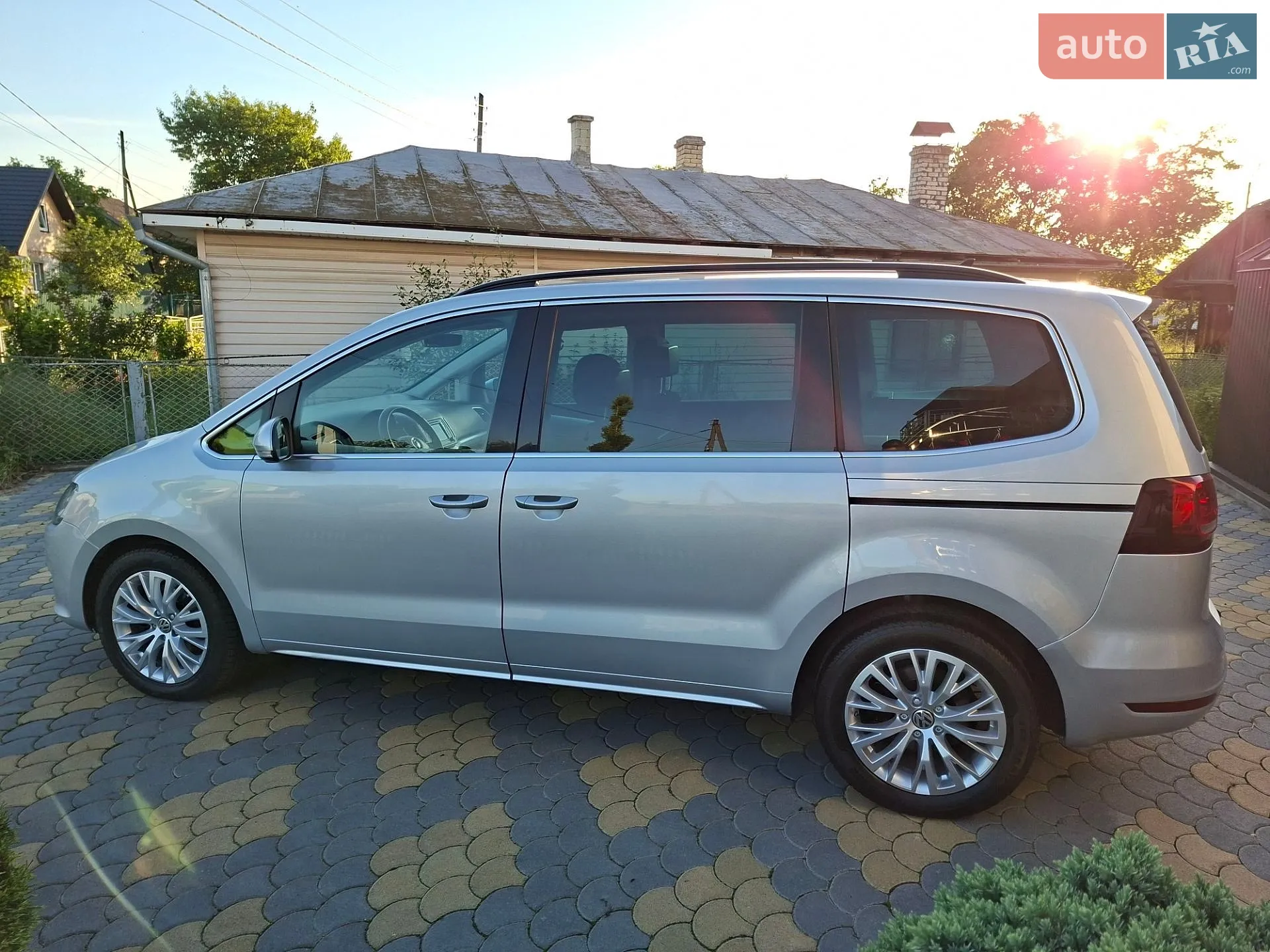Volkswagen Sharan 2016 VIN WVWZZZ7NZGV217804 фото оголошення 8 з 33