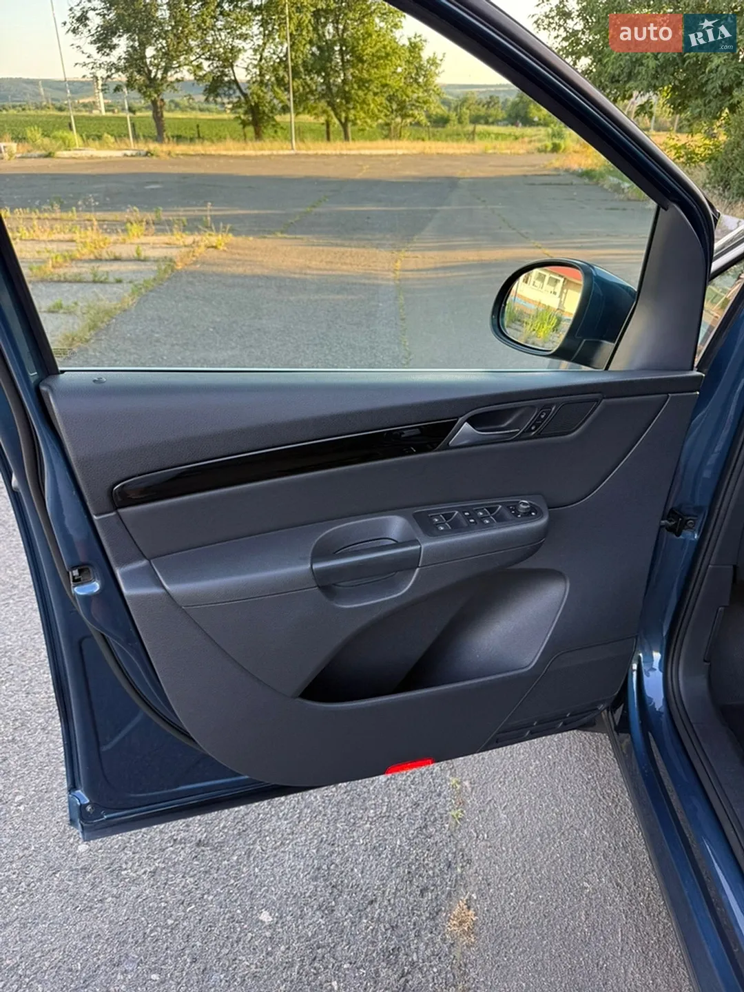 Volkswagen Sharan 2015 VIN WVWZZZ7NZGV227307 фото оголошення 9 з 62