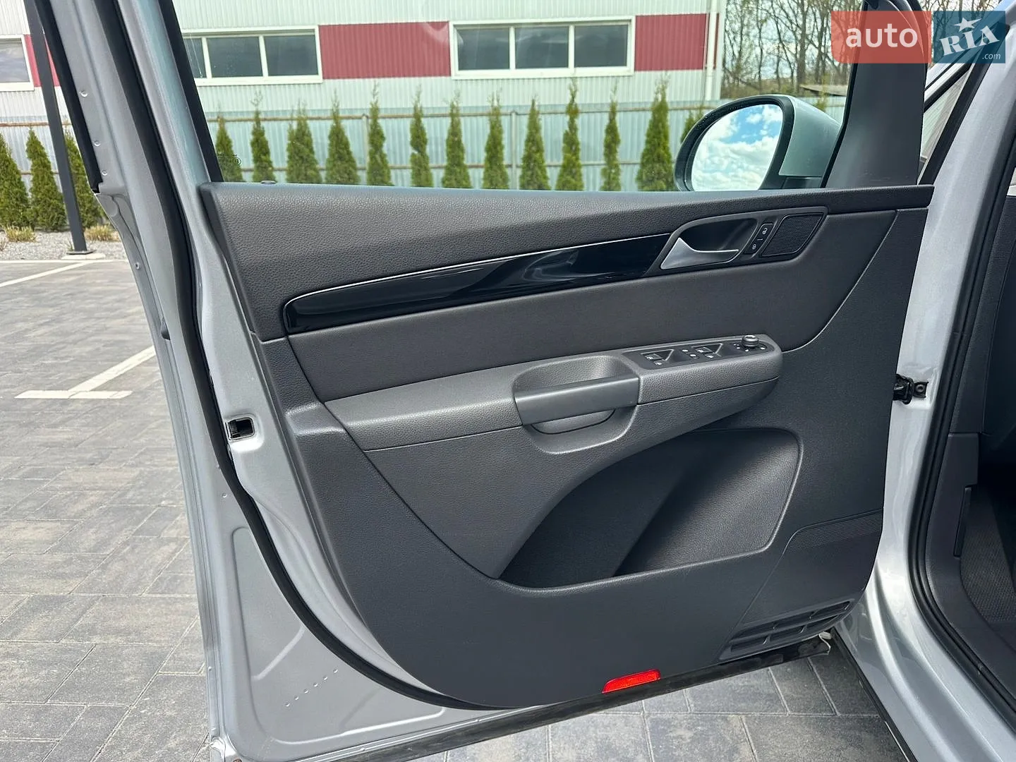 2017 Volkswagen Sharan - мініатюра 27