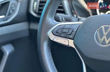 Внедорожник / Кроссовер Volkswagen T-Cross 2022 в 