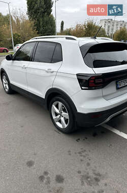 Внедорожник / Кроссовер Volkswagen T-Cross 2021 в 