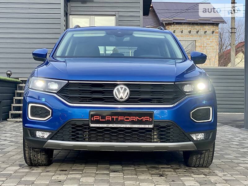 Внедорожник / Кроссовер Volkswagen T-Roc 2019 в Киеве