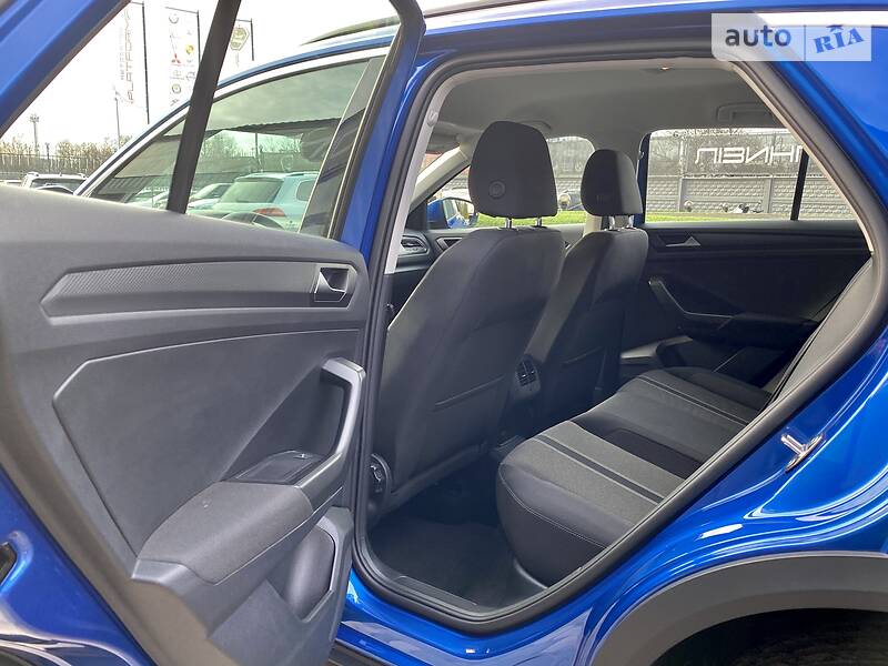 Внедорожник / Кроссовер Volkswagen T-Roc 2019 в Киеве