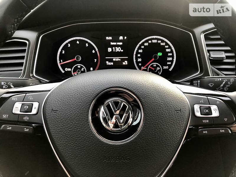 Позашляховик / Кросовер Volkswagen T-Roc 2019 в Києві